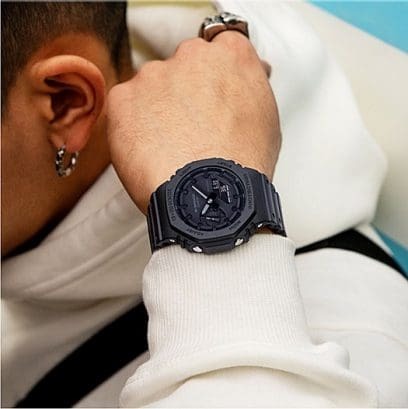 新品] カシオ Gショック GA21001A1JFブラック カーボン ワールドタイム