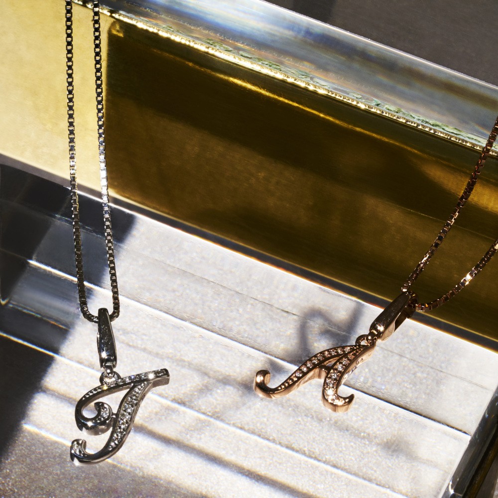 新品] ユキザキ アルファプティ イニシャルチャーム【Y】【正規品