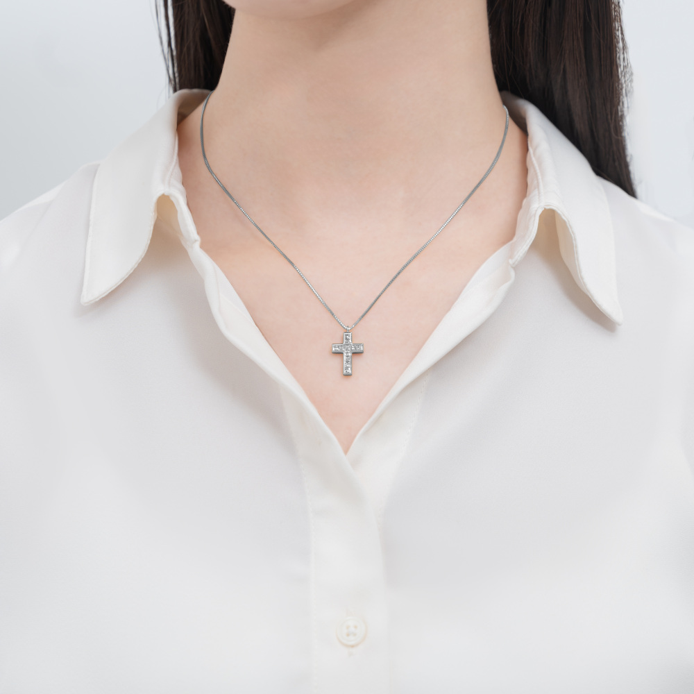 新品] ユキザキ リッチクロス プラチナ ネックレス 0.5ct W5021722