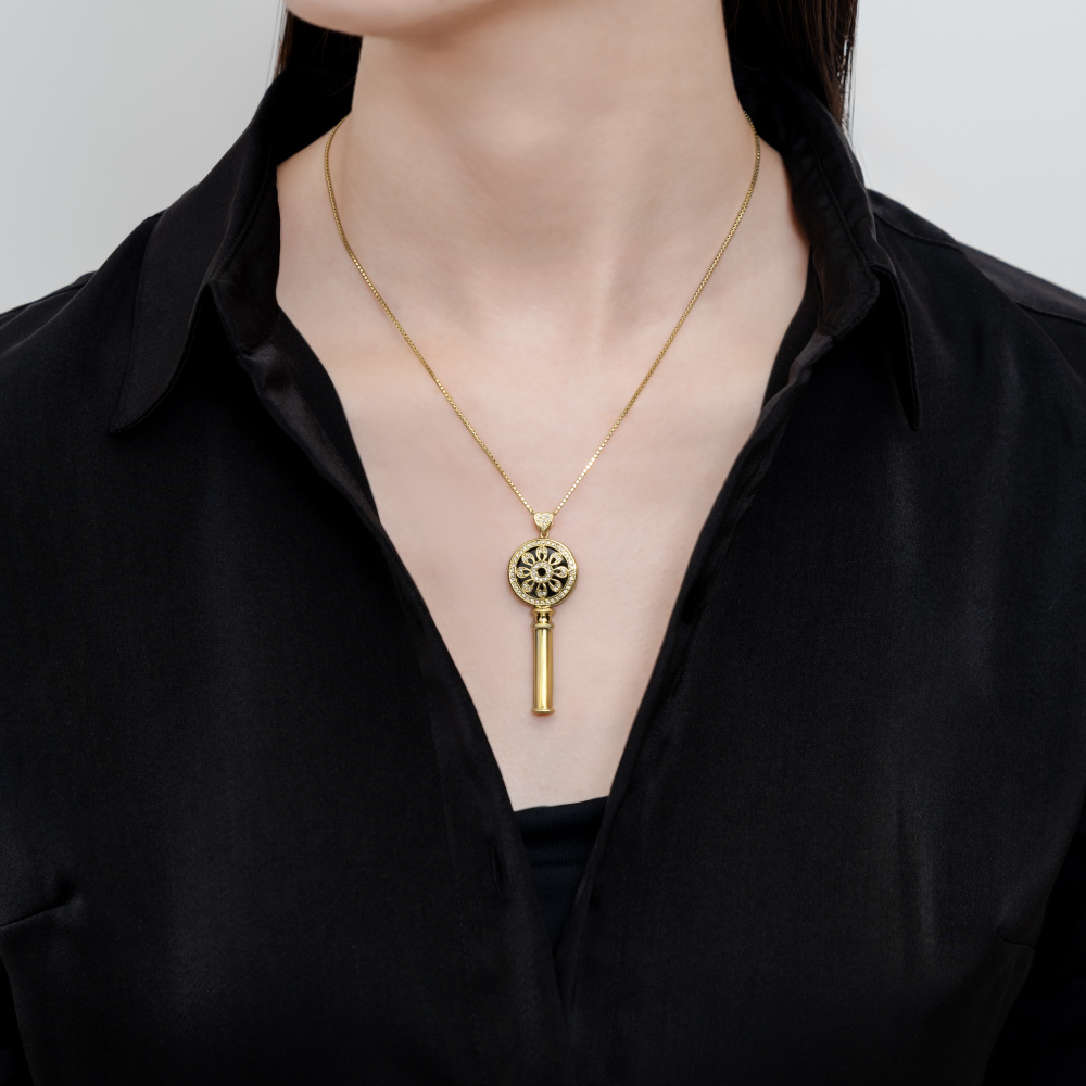 新品] ユキザキ ヨビコ ペンダントトップ【正規品】 W312941265