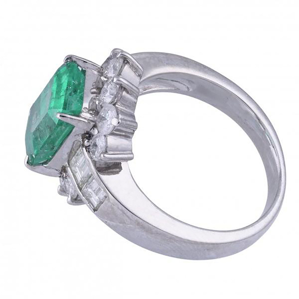 プラチナ900 エメラルド ダイヤモンド リング J212785 | ユキザキ