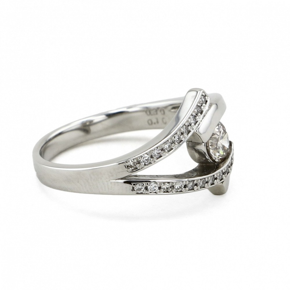 プラチナ950 ダイヤモンド リング J303277 | ユキザキセレクトジュエリー