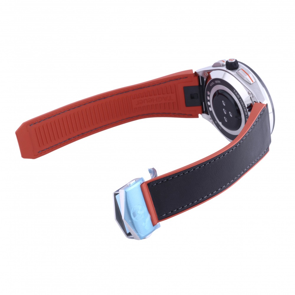 ホイヤー　コネクテッドE3とベルト（マリオ好きの人は是非！） タグ・ホイヤー×スーパーマリオ」のコラボスマートウォッチが253,000円