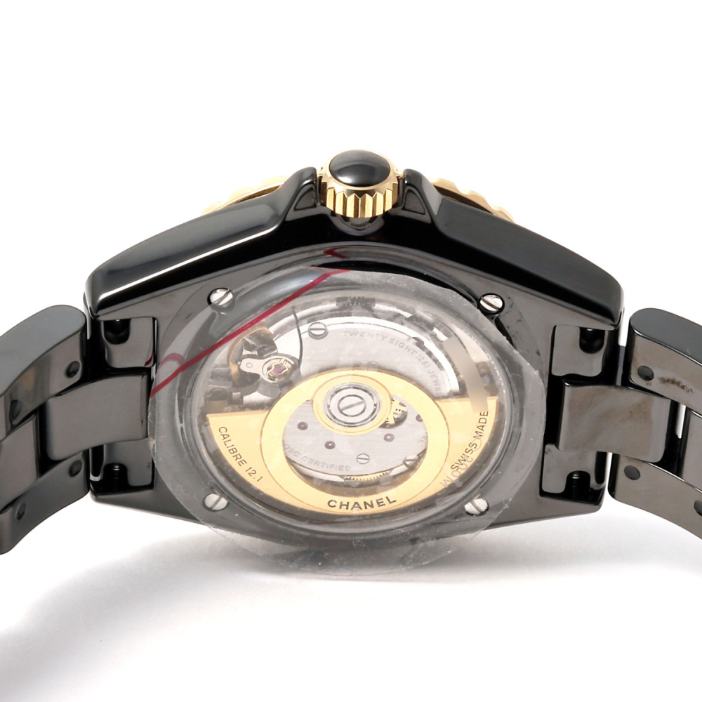 シャネル 
CCクリーム 21
プードゥル ユニヴェルセル リーブル N 20 新品] シャネル J12 H9541ブラック/アラビア セラミック デイト表示