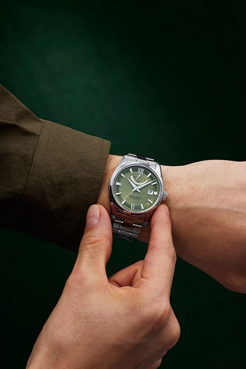 定価7.7万】オリエントスター コンテンポラリー RK-AU0107E グリーン 新品] オリエントスター コンテンポラリー RKAU0107Eグリーン