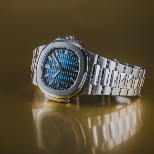 patekphilippe nautilus パテック・フィリップ ノーチラス ラージサイズ 5711/1a-010