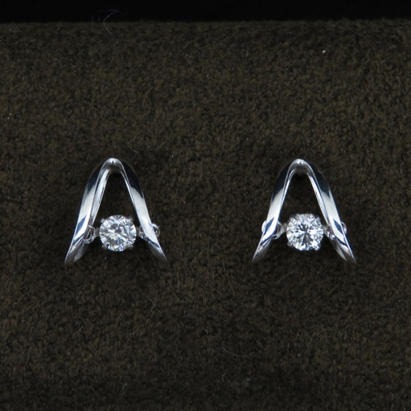 yukizakiselect ProperOther ユキザキセレクトジュエリー OTHER K18ホワイトゴールドダイヤモンドピアス 