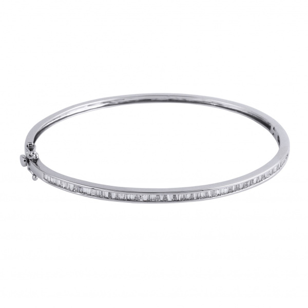 ユキザキセレクトジュエリー　18k.ダイヤバングル ユキザキセレクトジュエリー(YUKIZAKI SELECT JEWELRY) 高級