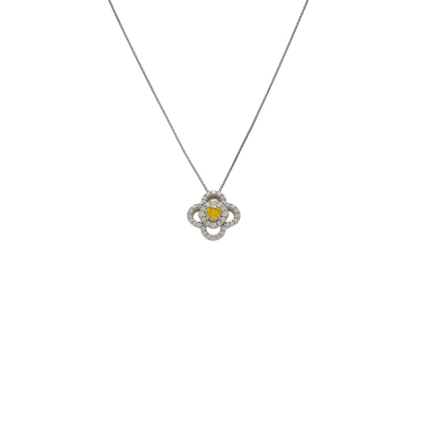 ゆきざき　k18 フラワーネックレス　ダイヤモンド ユキザキセレクトジュエリー(YUKIZAKI SELECT JEWELRY) 花