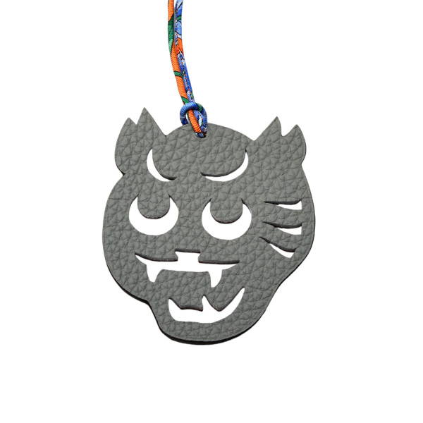 hermes petith エルメス プティアッシュ (タイガー) チャーム レザー アイスグレーxダークブラウン 