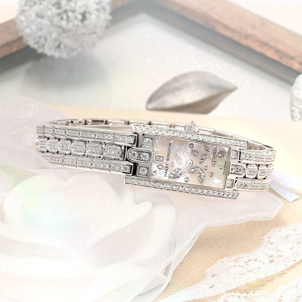 harrywinston avenue ハリー・ウィンストン アヴェニュー C ミニ リリークラスター avcqhm16ww051
