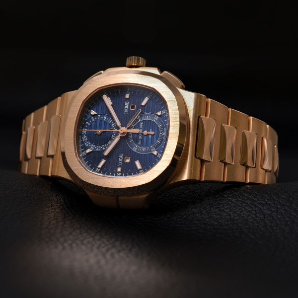 patekphilippe nautilus パテック・フィリップ ノーチラス トラベルタイム クロノグラフ 5990/1r-001