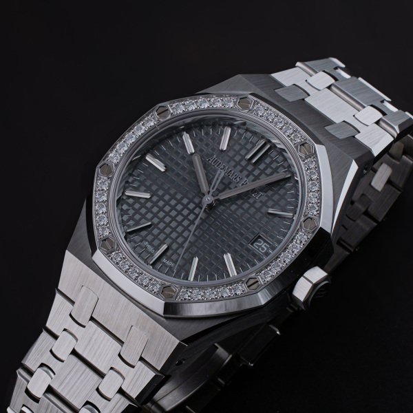 audemarspiguet royaloak オーデマ・ピゲ ロイヤルオーク オートマティック 50周年記念モデル 15551st.zz.1356st.03