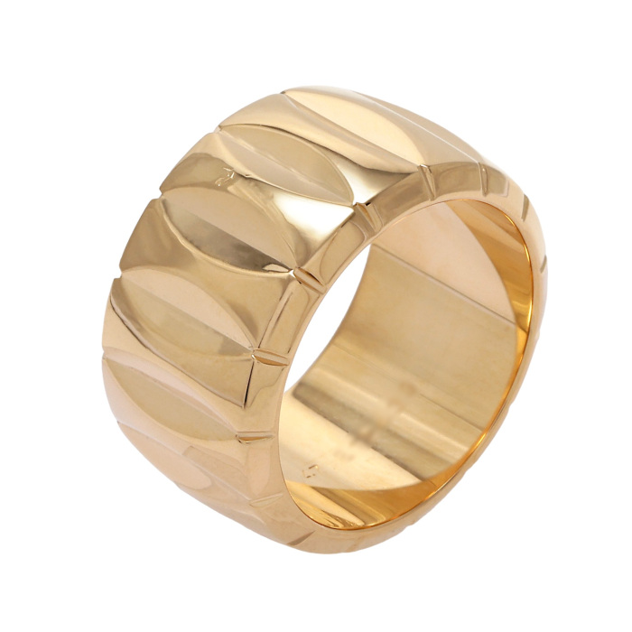 BOUCHERON スタッズリング　未使用に近い BOUCHERON スタッズリング 未使用に近い - メルカリ