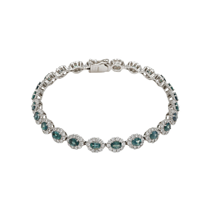 エゾユキウサギ　ブレスレット ダイヤモンド K10ブレスレット(ネコモチーフ/4月誕生石